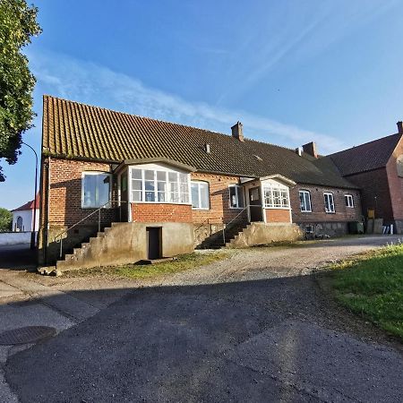 Gamla Skolan Rum & Oevernattning I Spjutstorp Apartamento Exterior foto