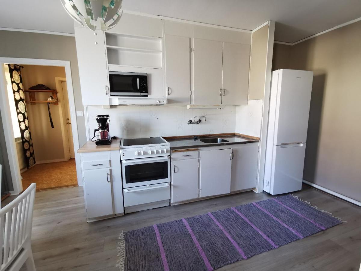 Gamla Skolan Rum & Oevernattning I Spjutstorp Apartamento Exterior foto