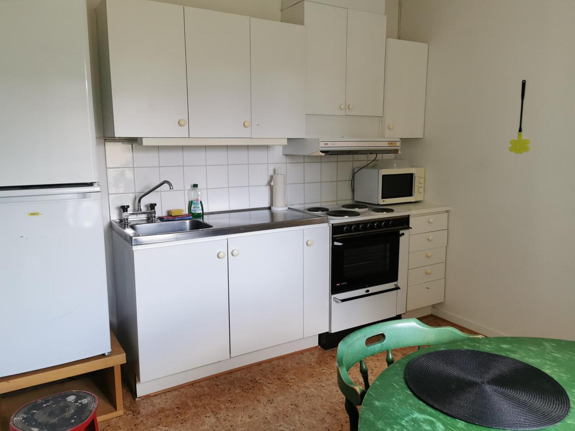 Gamla Skolan Rum & Oevernattning I Spjutstorp Apartamento Quarto foto